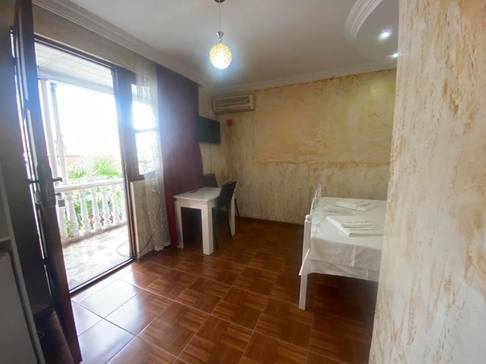 Elite Palace Plus Hotel Batumi Exterior photo